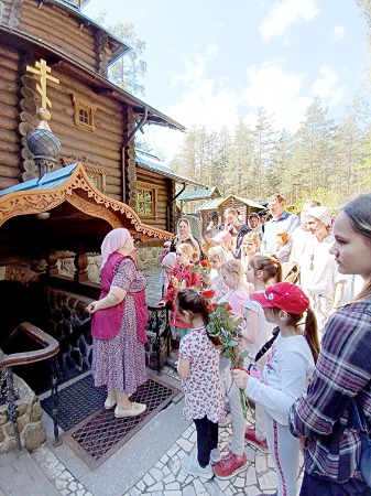 05 стр._Паломничество СЕРГИЕВЦЕВ_00